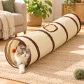 Tunnel de jeu pliable beige et café pour chat — demonstration