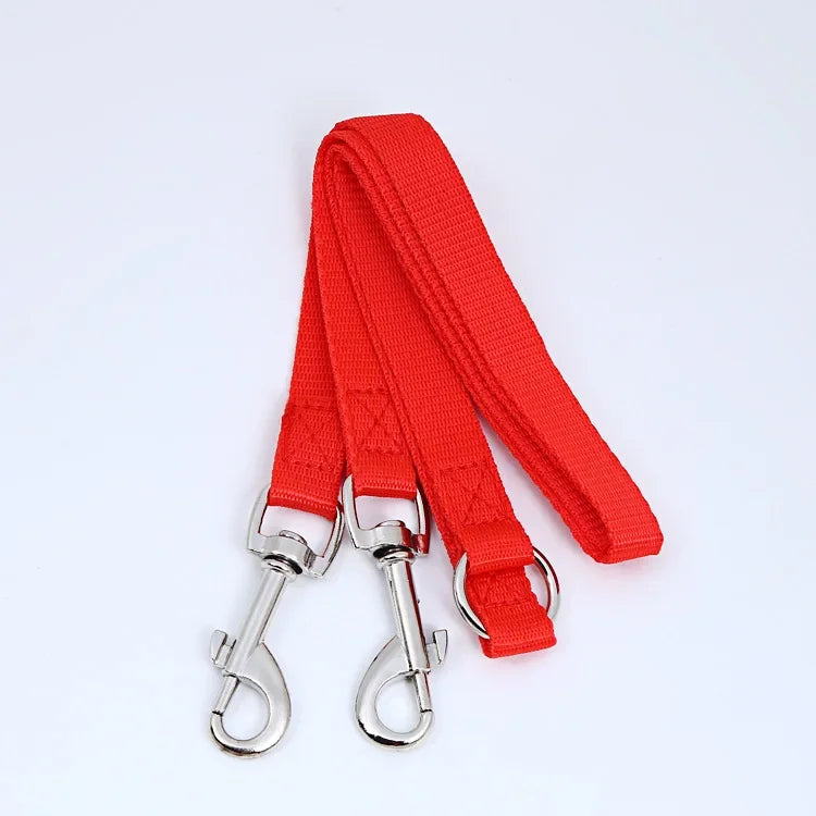 Coupleur de laisse pour deux chiens — Rouge